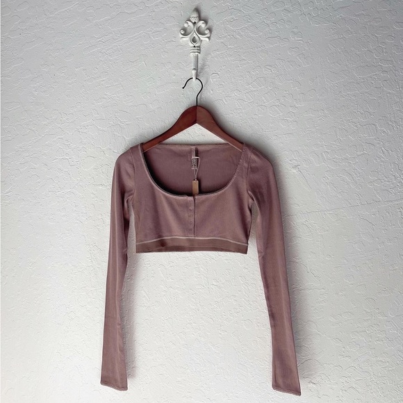 SKIMS Tops - SKIMS Picot Super Cropped Henley